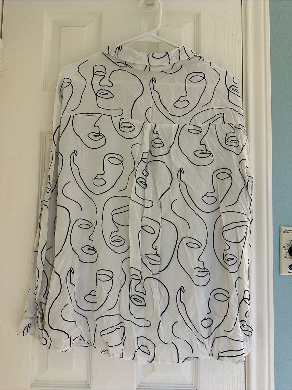 Milk & Honey white button-down blouse distinct black abstract face 3X - Picture 2 of 4